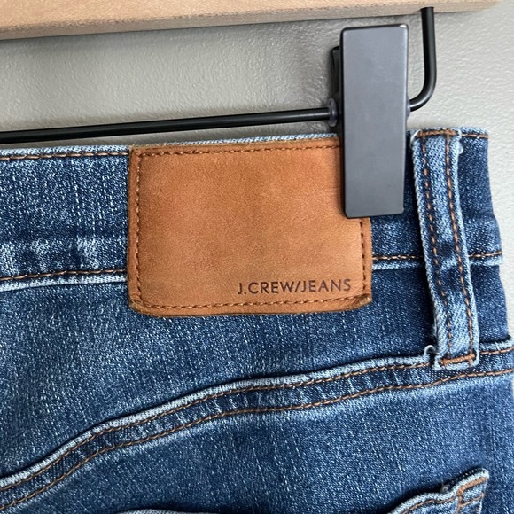 J. Crew Vintage Straight Jeans Medium Wash Blue Size 26 Distressed Comfortable - Picture 13 of 16